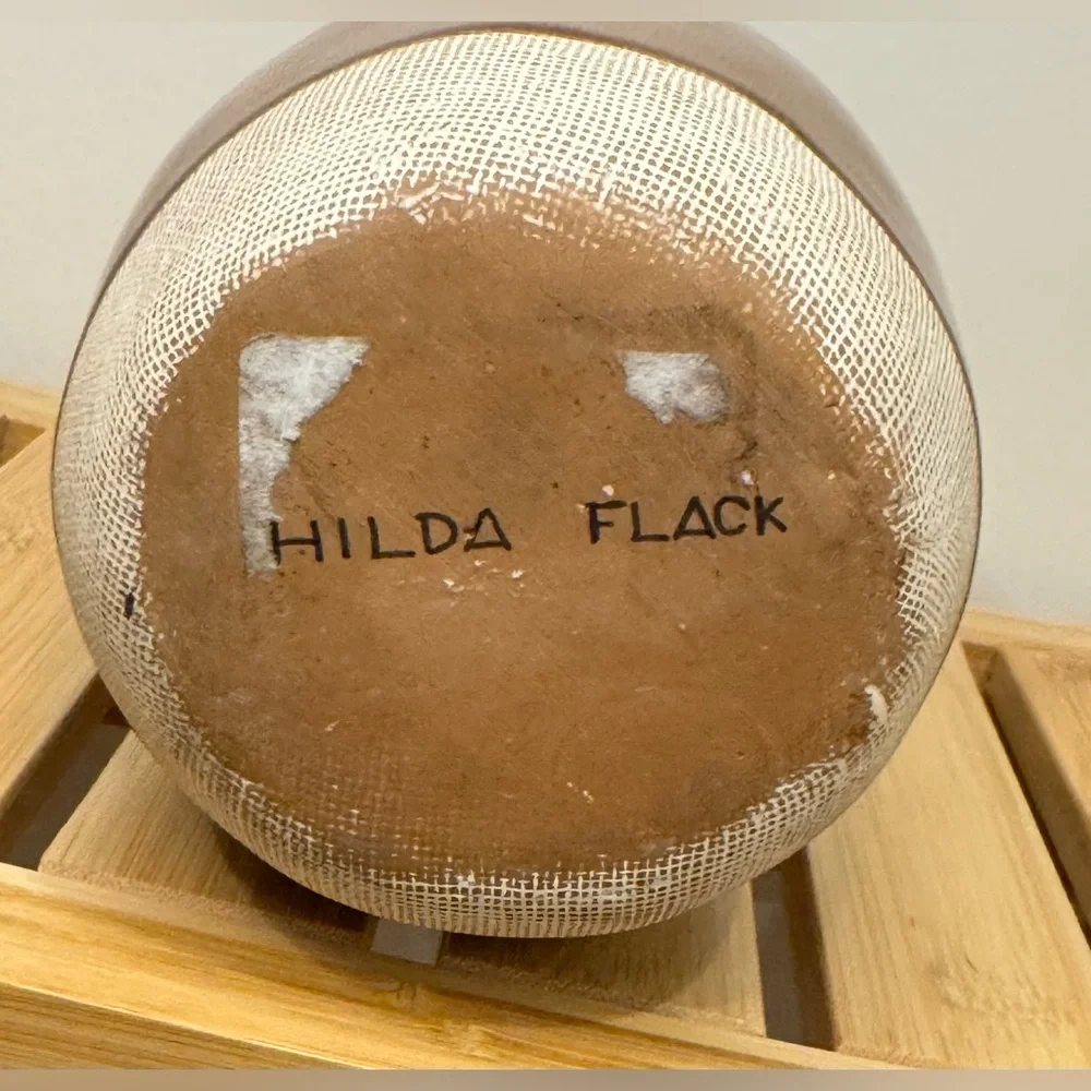 Hilda Flack Palm Beach Brown Tan Burlap Glazed Round ceramic Vessel Vase - Picture 5 of 7